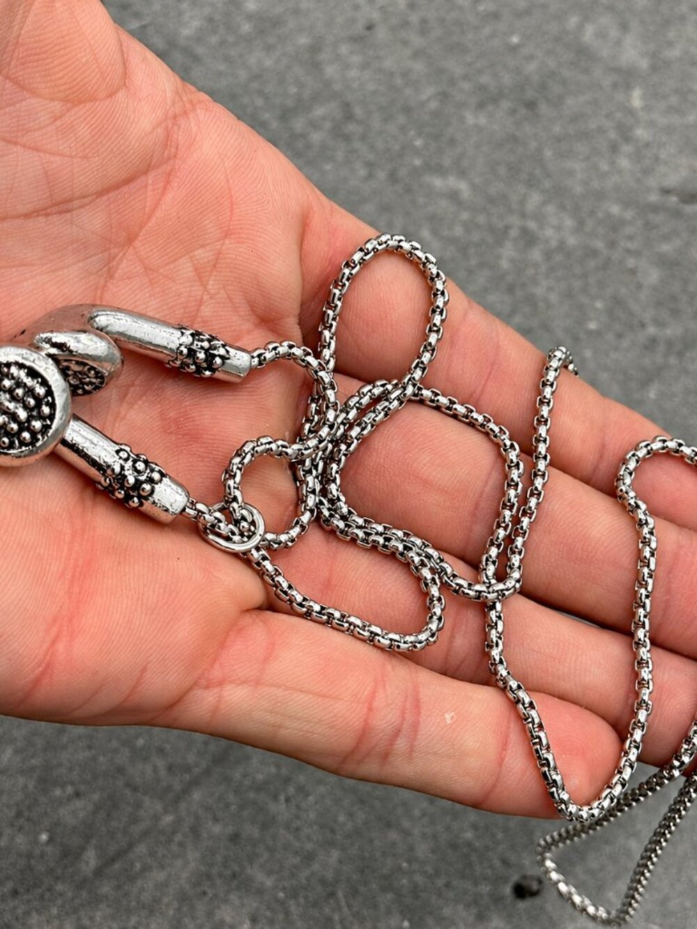 Silver Headphone Earbud Pendant Chain Necklace